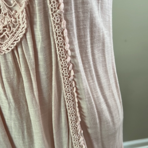 Light Pink with Embroidered Detail Top - Picture 3 of 6